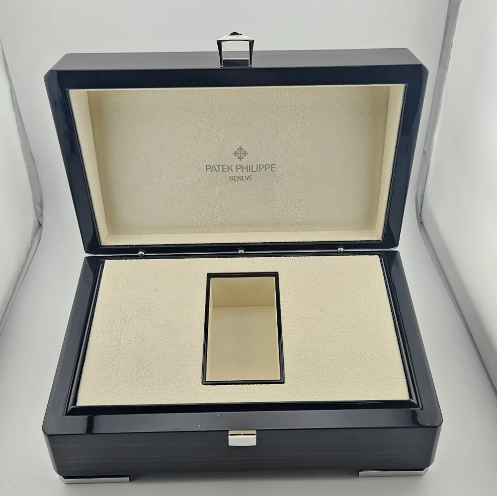 Patek Philippe brown wooden watch box with cover cloth - Picture 4 of 16